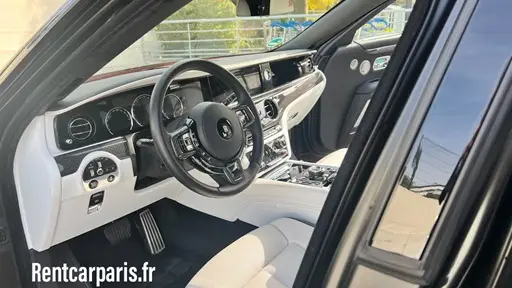 PARIS LOCATION ROLLS ROYCE GHOST BLACK BADGE 5