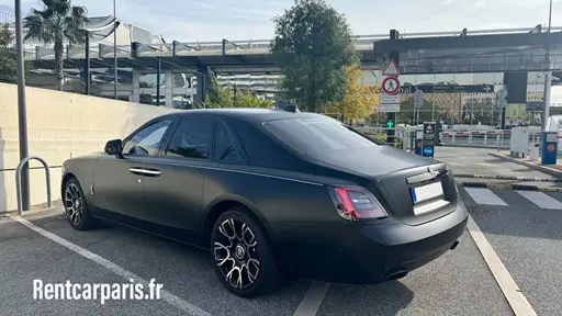 PARIS LOCATION ROLLS ROYCE GHOST BLACK BADGE 2