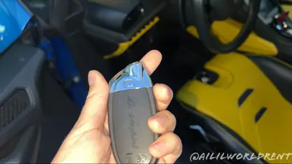 LOCATION HURACAN EVO SPYDER 4